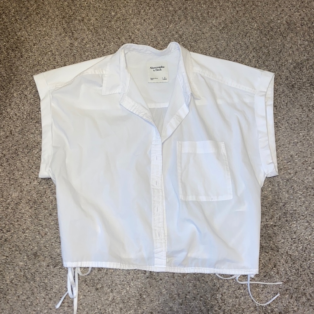 Abercrombie button up crop top